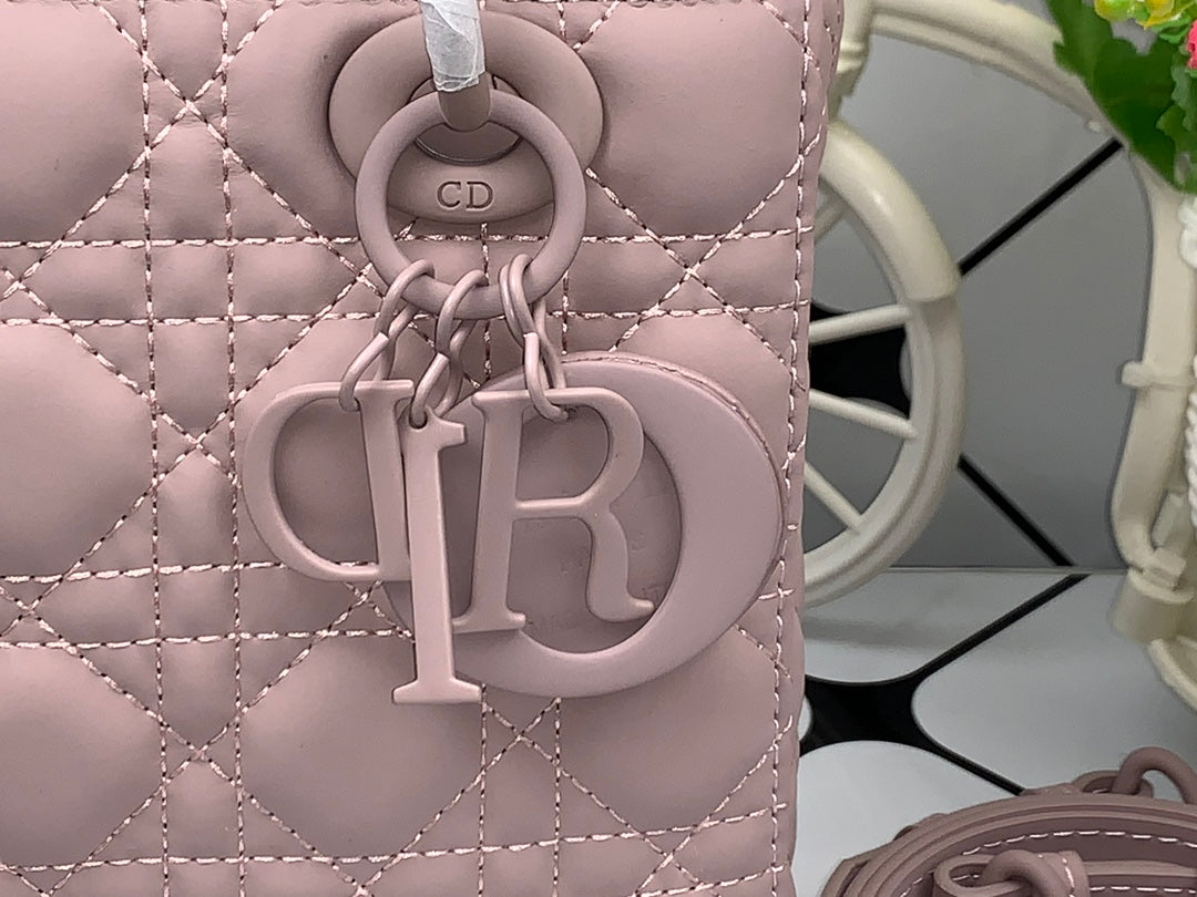 Luxe Touch Lady Bag