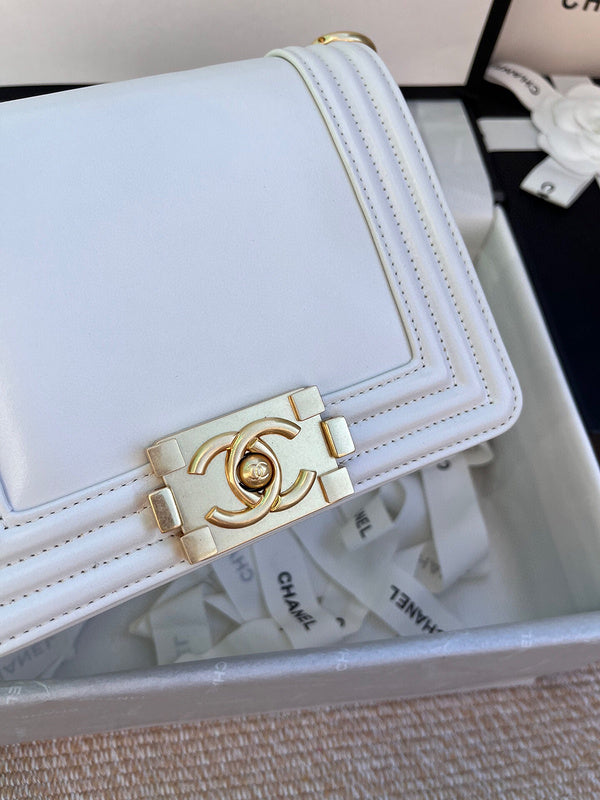 Luxe Touch Bags 

 -  Bags - 3398