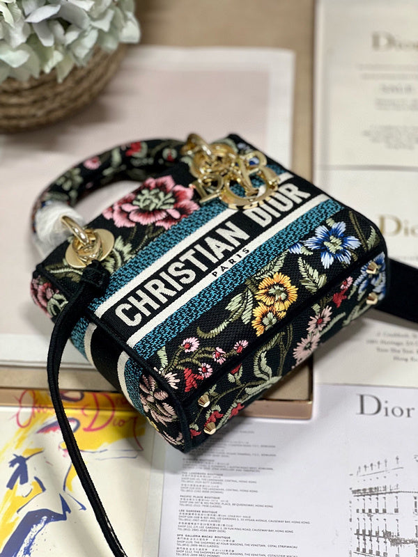 LTB - Luxe Touch Bags - 126
