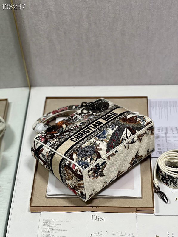 LTB - Luxe Touch Bags - 064