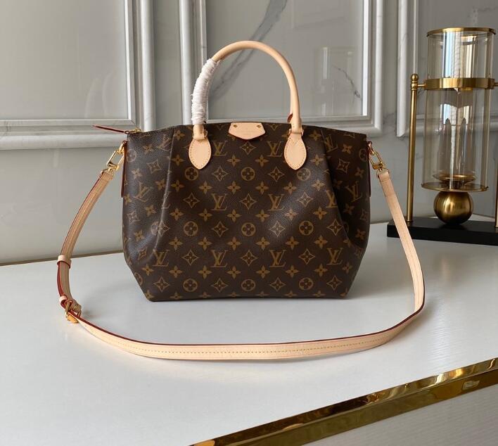 Luxe Touch Bags -   2680