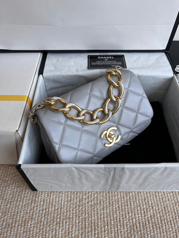 Luxe Touch Bags 

 -  Bags - 2663