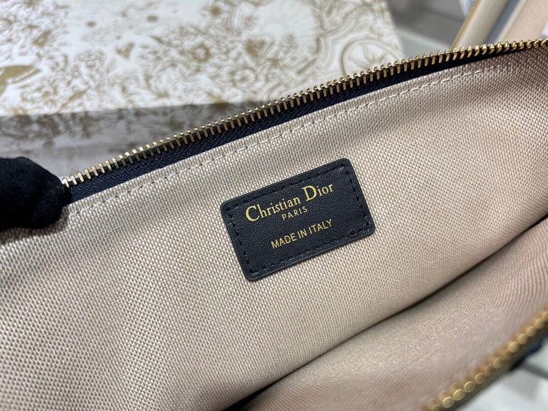 LTB - Luxe Touch Bags - 581