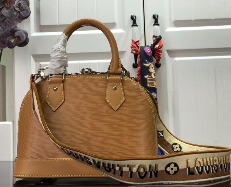 Luxe Touch Bags 

 - LTB Bags - 2435