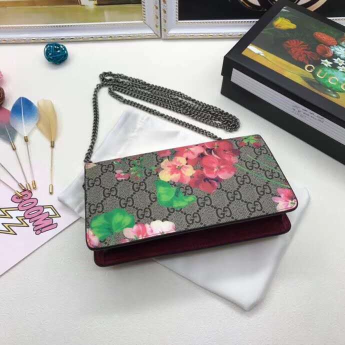 Luxe Touch Bags 

 - LTB Bags - 584