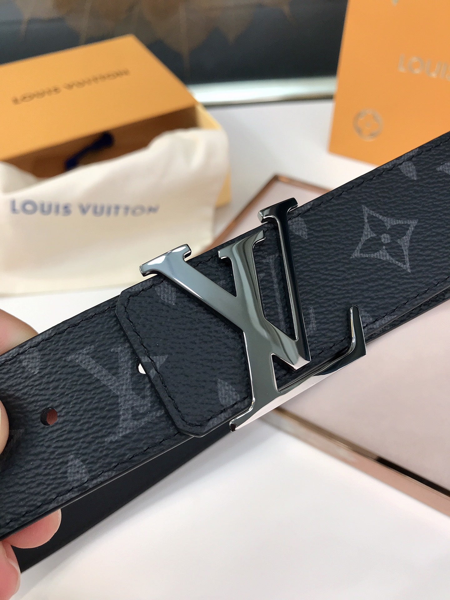 LTB  -Luxury  LUV  BELTS 003