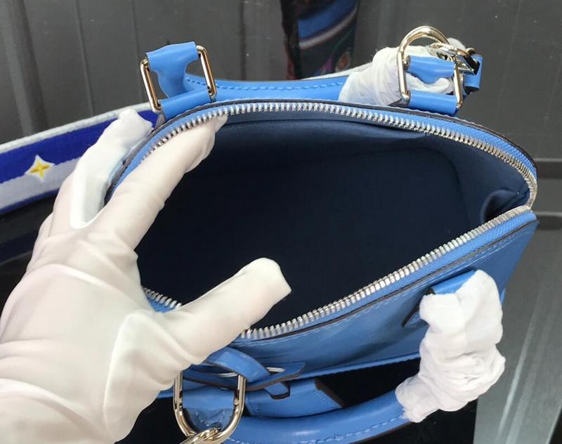 Luxe Touch Bags -   2434