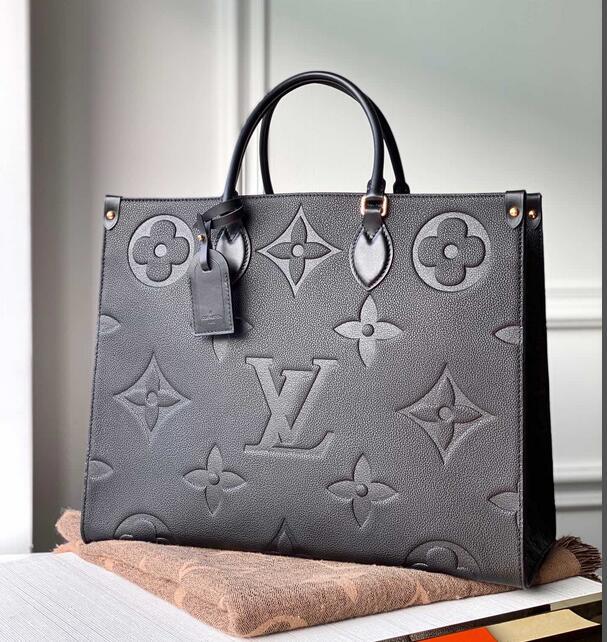 Luxe Touch Bags -   3134