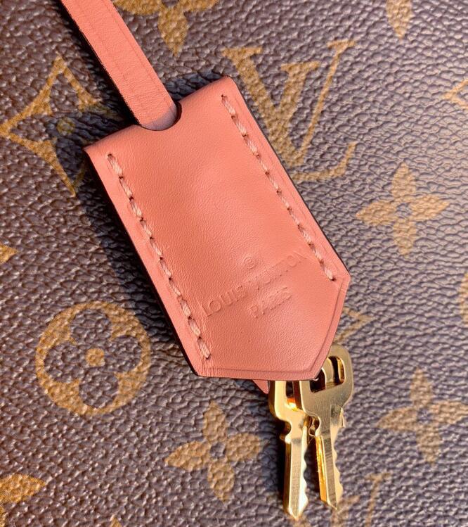 Luxe Touch Bags -   2787