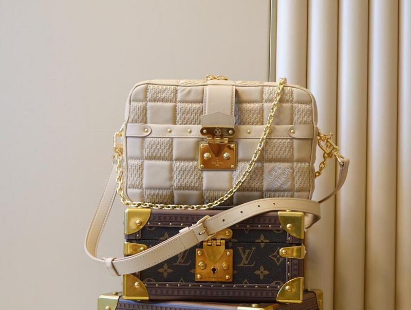 Luxe Touch Bags -   2208