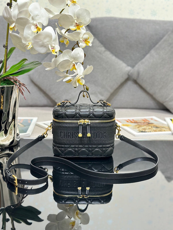 LTB - Luxe Touch Bags - 061