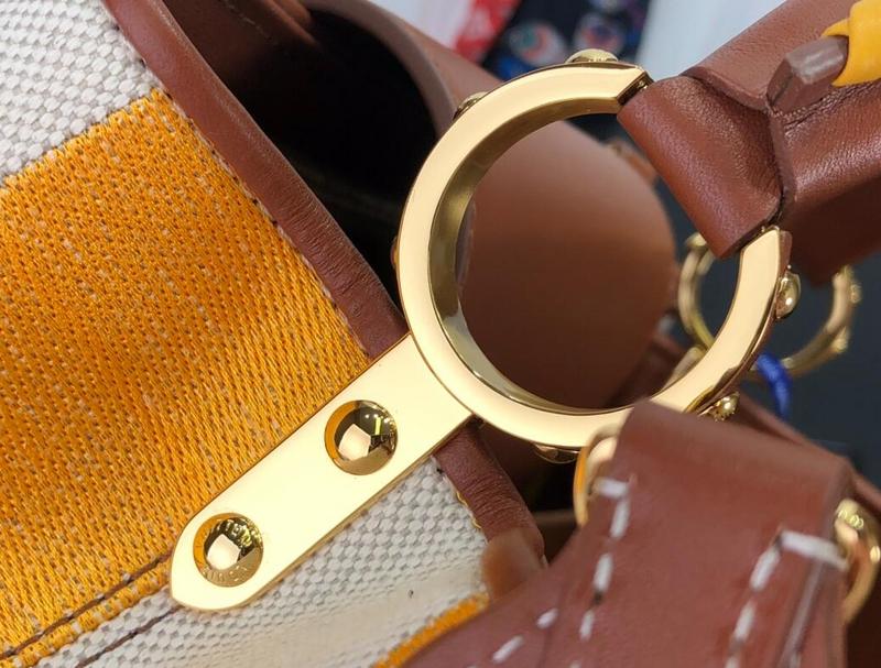 Luxe Touch Bags -   2158