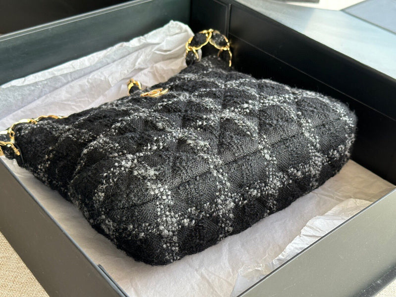 Luxe Touch Bags 

 -  Bags - 2713