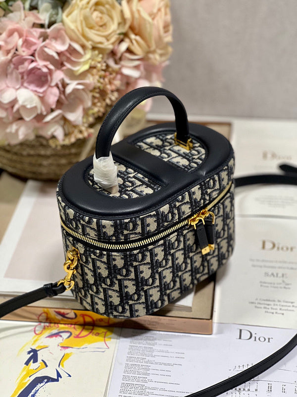 LTB - Luxe Touch Bags - 588