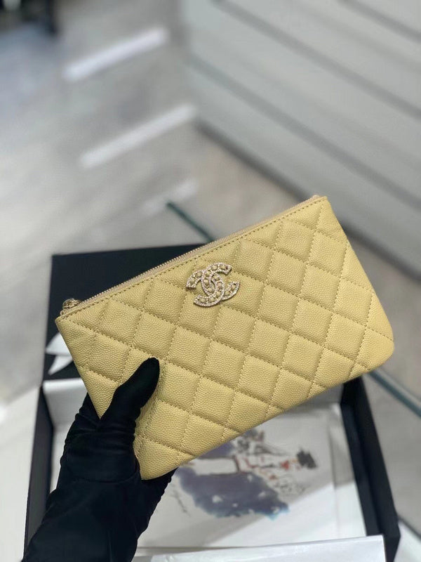 Luxe Touch Bags 

 -  Bags - 2981