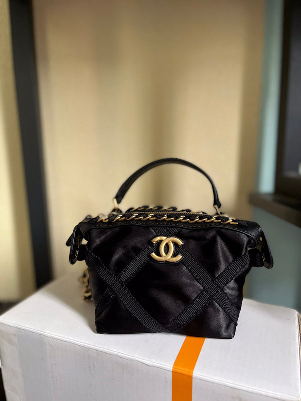 Luxe Touch Bags 

 -  Bags - 3235