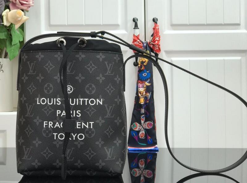 Luxe Touch Bags -   2170