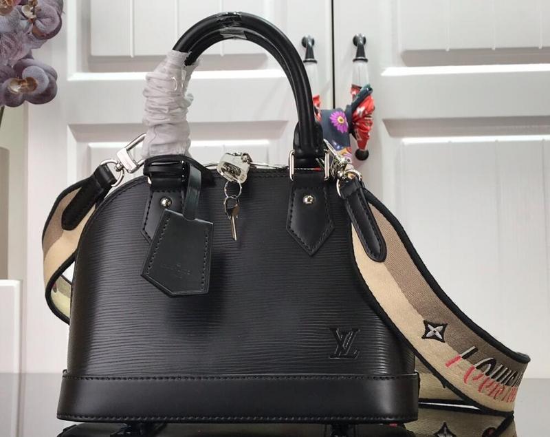 Luxe Touch Bags -   2428