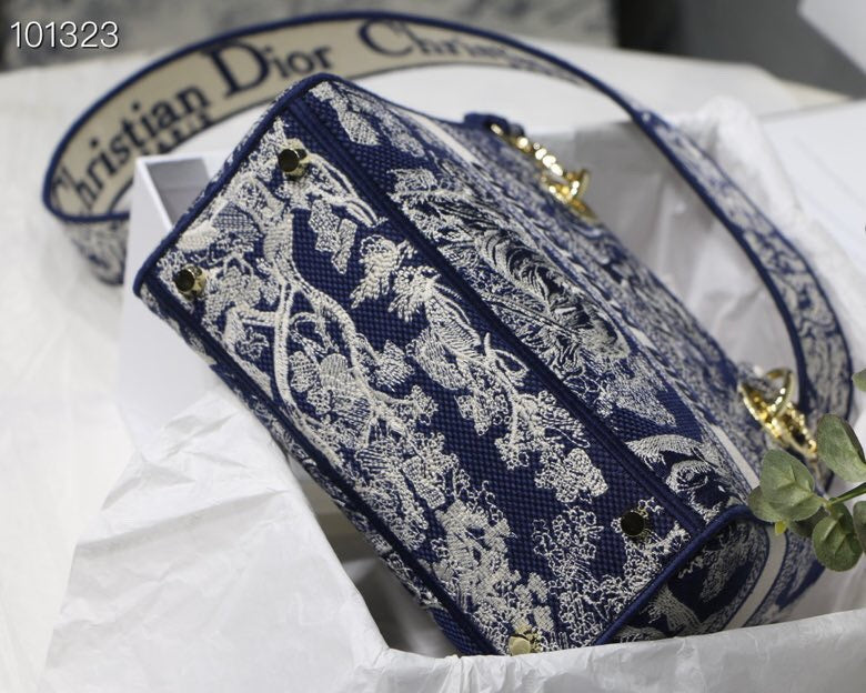 LTB - Luxe Touch Bags - 085