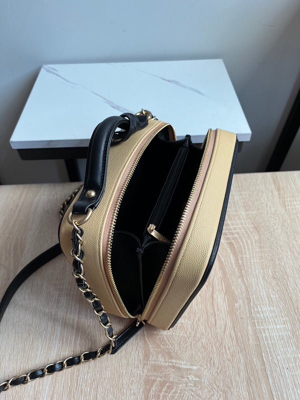 Luxe Touch Bags 

 -  Bags - 2705