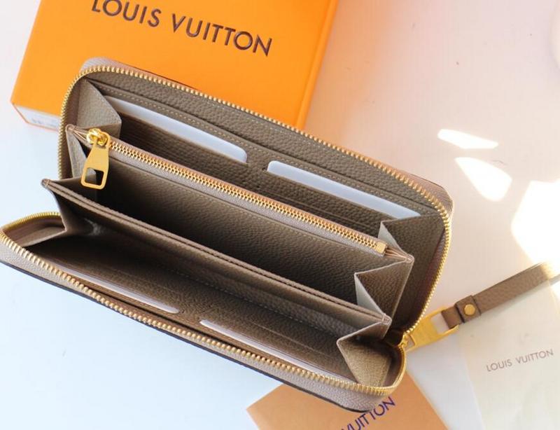 Luxe Touch Bags -   2700