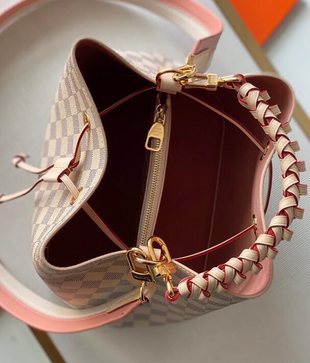 Luxe Touch Bags -   3165