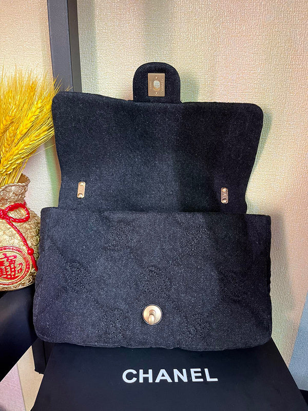 Luxe Touch Bags 

 -  Bags - 3250
