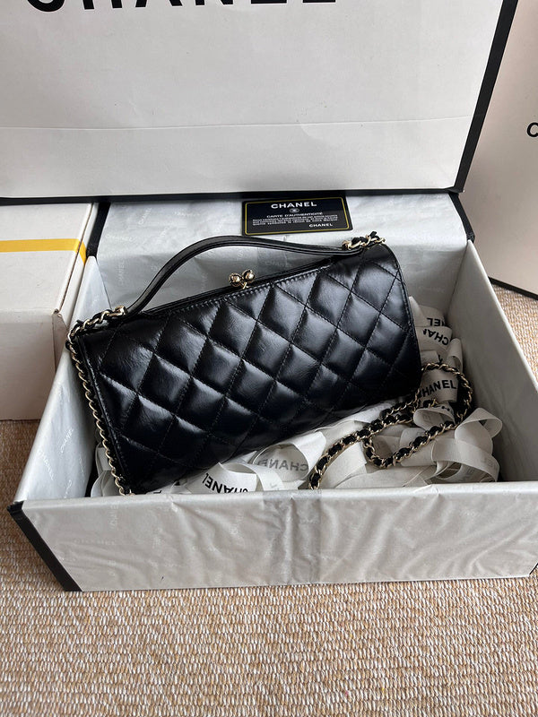 Luxe Touch Bags 

 -  Bags - 3000