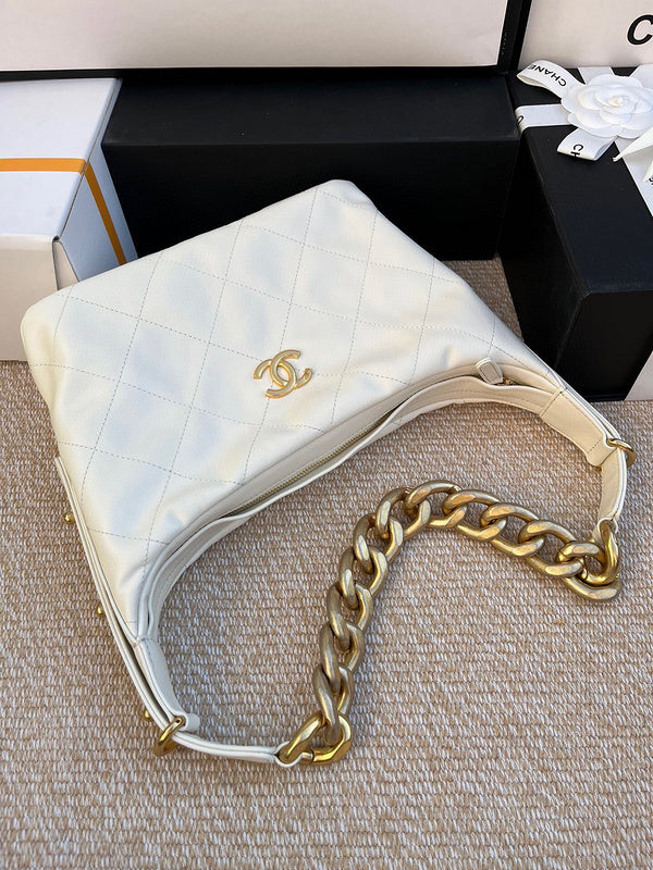 Luxe Touch Bags 

 -  Bags - 3428