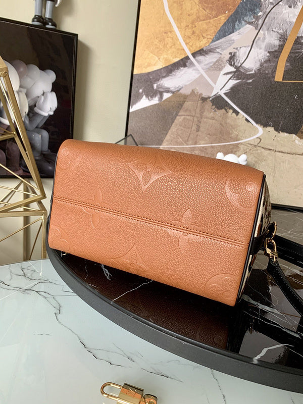 PHALO -   712