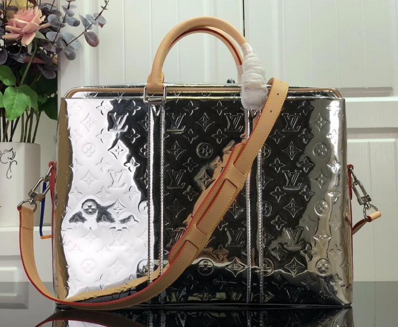 Luxe Touch Bags -   2125