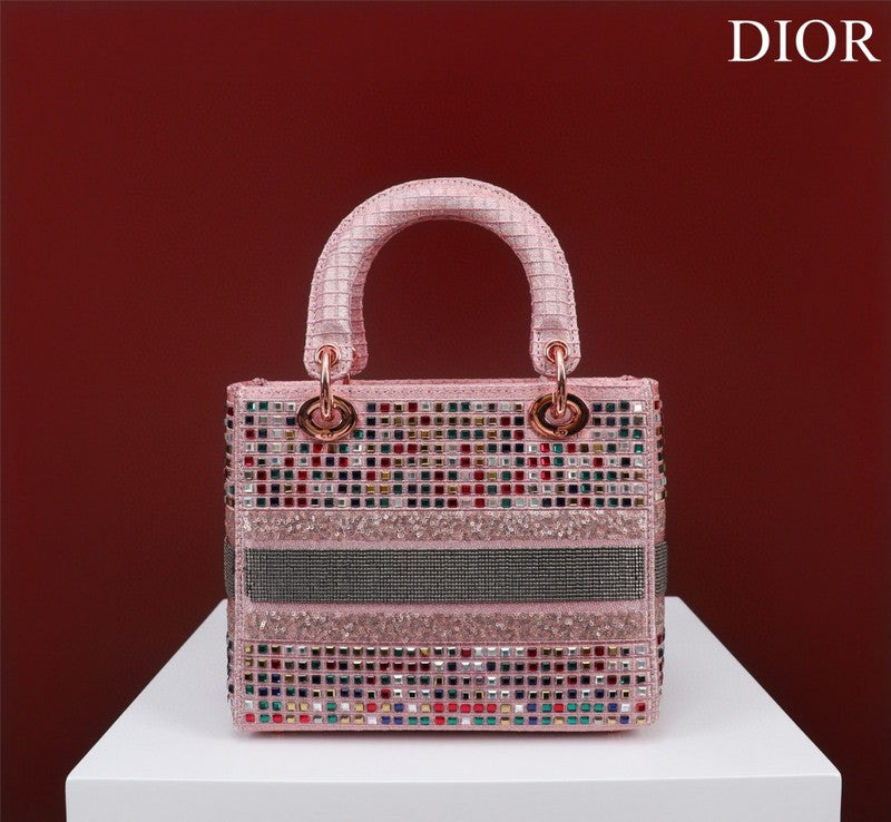 LTB - Luxe Touch Bags - 2015