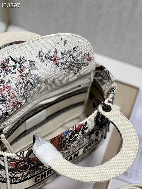 LTB - Luxe Touch Bags - 064