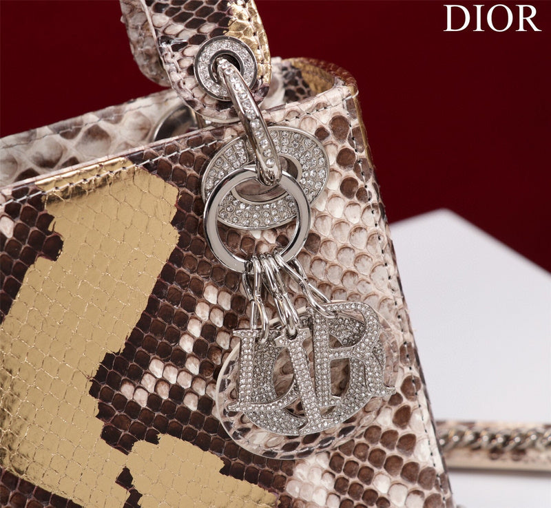 LTB - Luxe Touch Bags - 1696