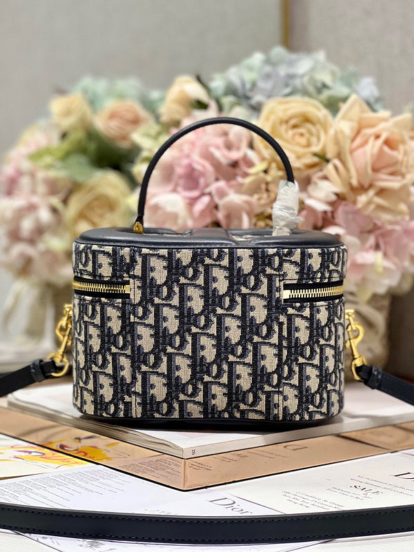 LTB - Luxe Touch Bags - 124