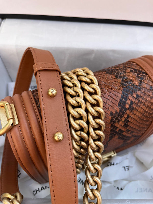 Luxe Touch Bags 

 -  Bags - 3414