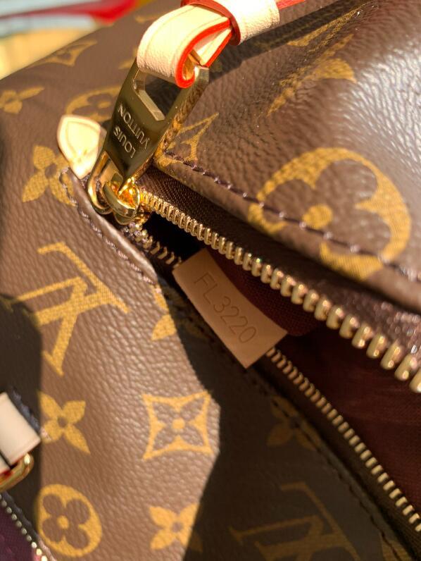 Luxe Touch Bags -   2623
