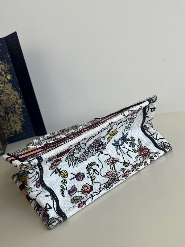 LTB - Luxe Touch Bags - 093