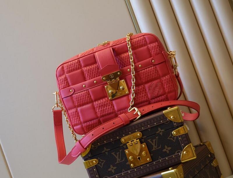 Luxe Touch Bags -   2190