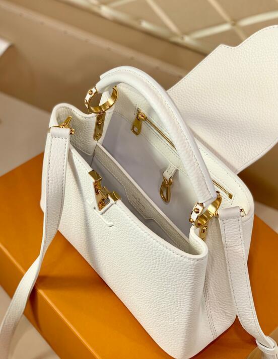 Luxe Touch Bags -   2931