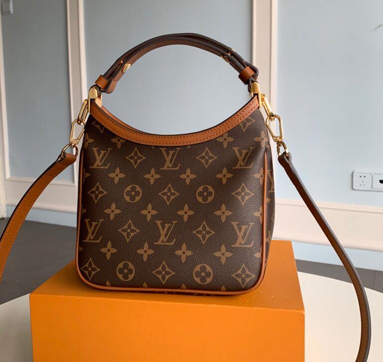Luxe Touch Bags -   3162