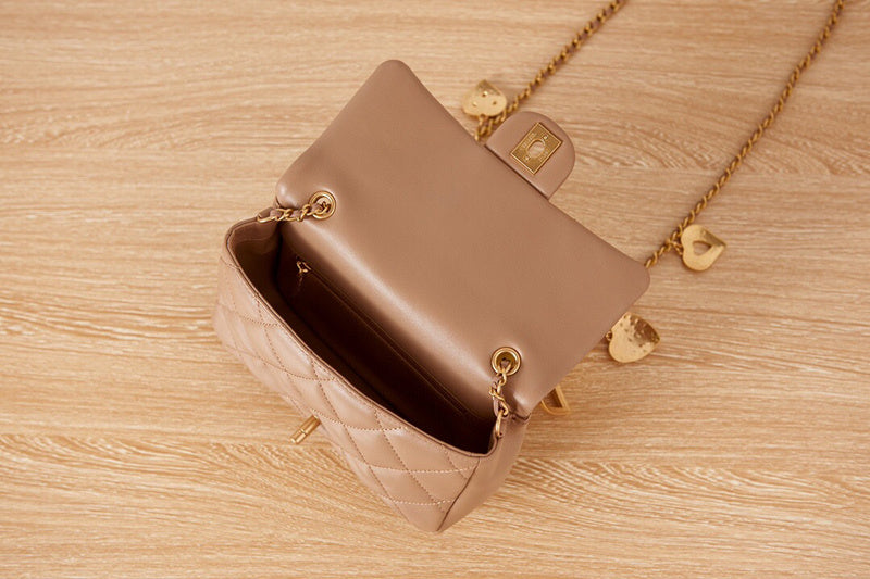 Luxe Touch Bags 

 -  Bags - 2950