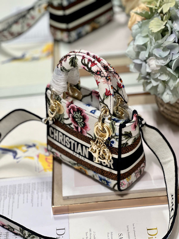 LTB - Luxe Touch Bags - 131