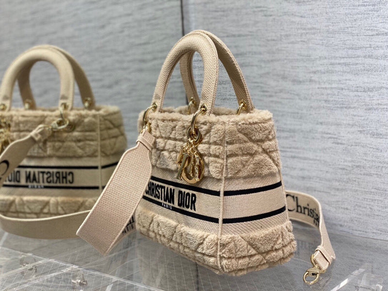LTB - Luxe Touch Bags - 1939