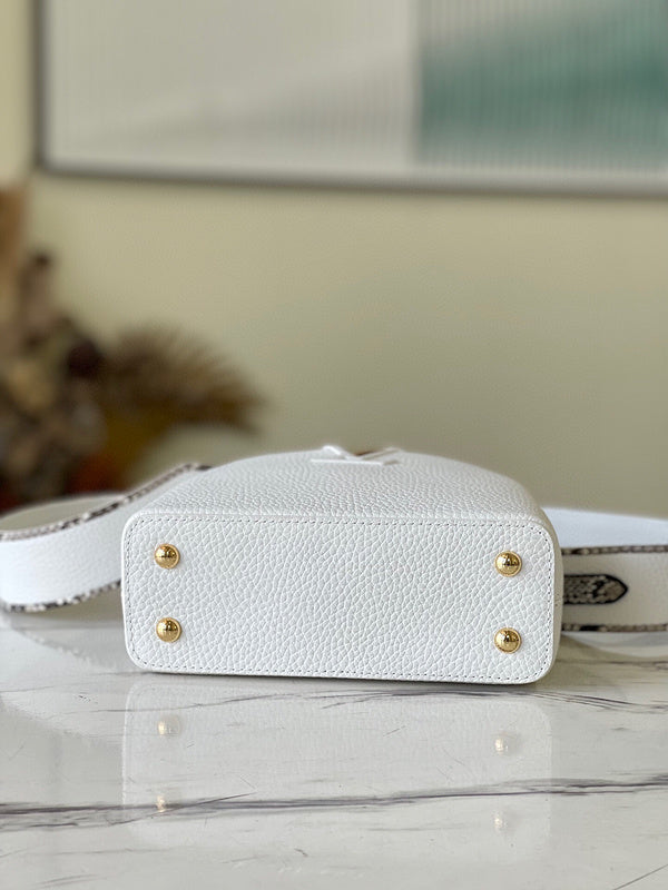 Fashion Luxe Touch bags - 5558