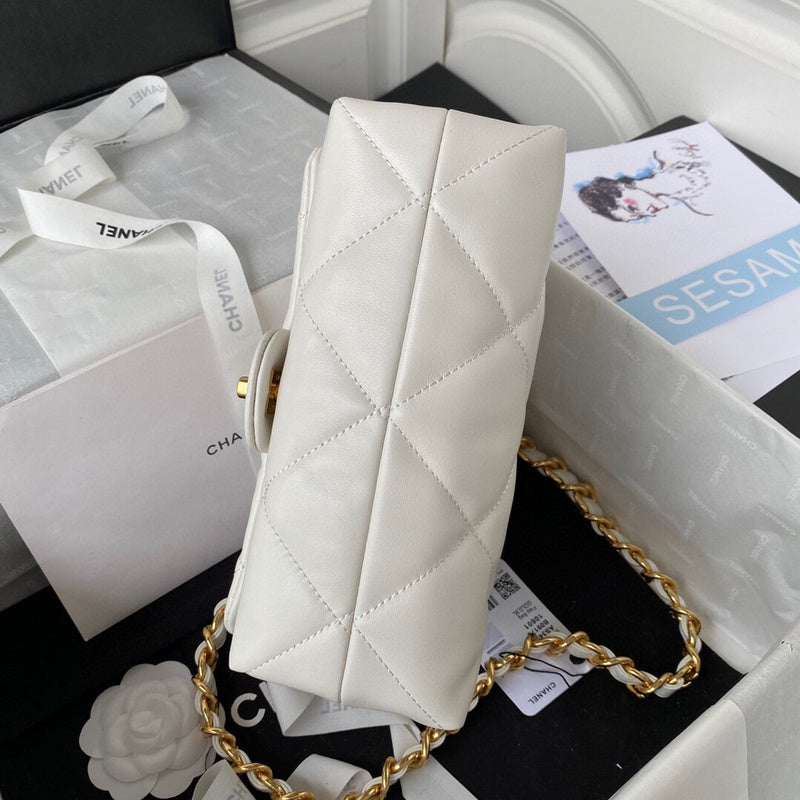 Luxe Touch Bags 

 -  Bags - 2650