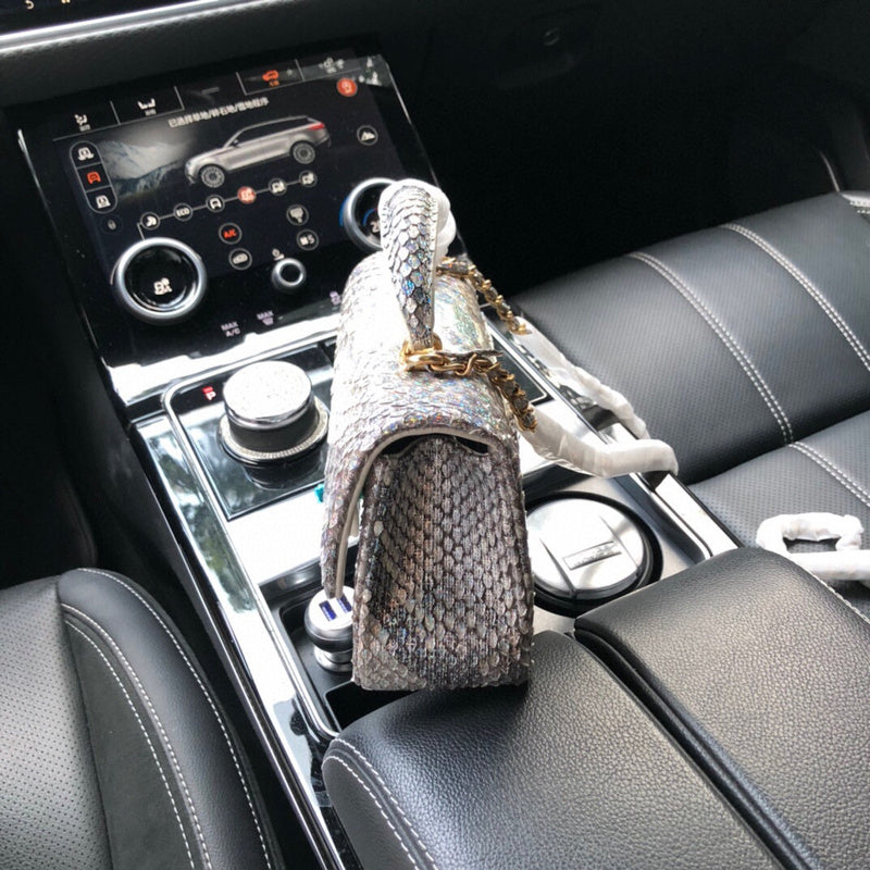 Luxe Touch Bags 

 -  Bags - 2955
