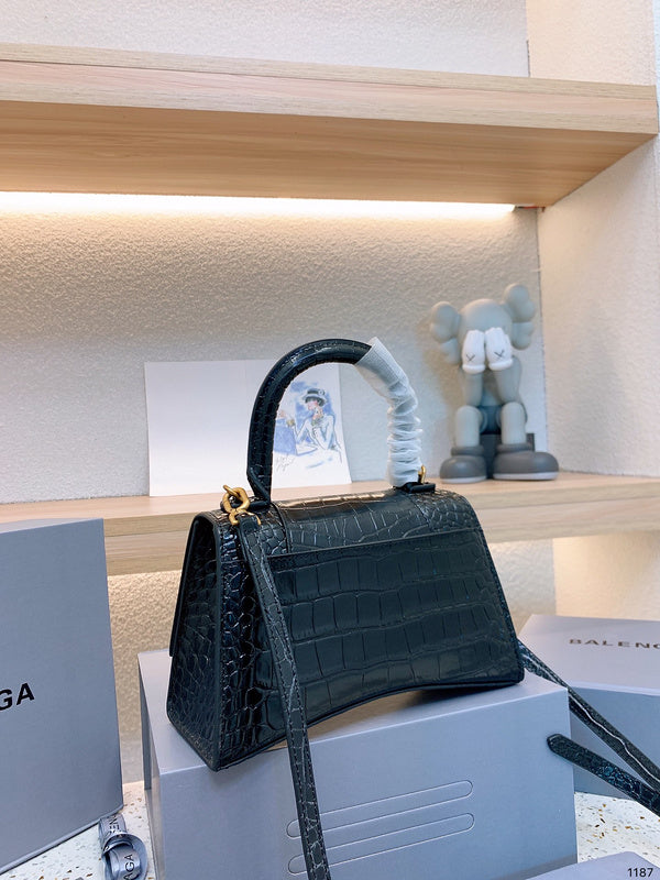 Luxe Touch Fashion - BGA Bags - 1590