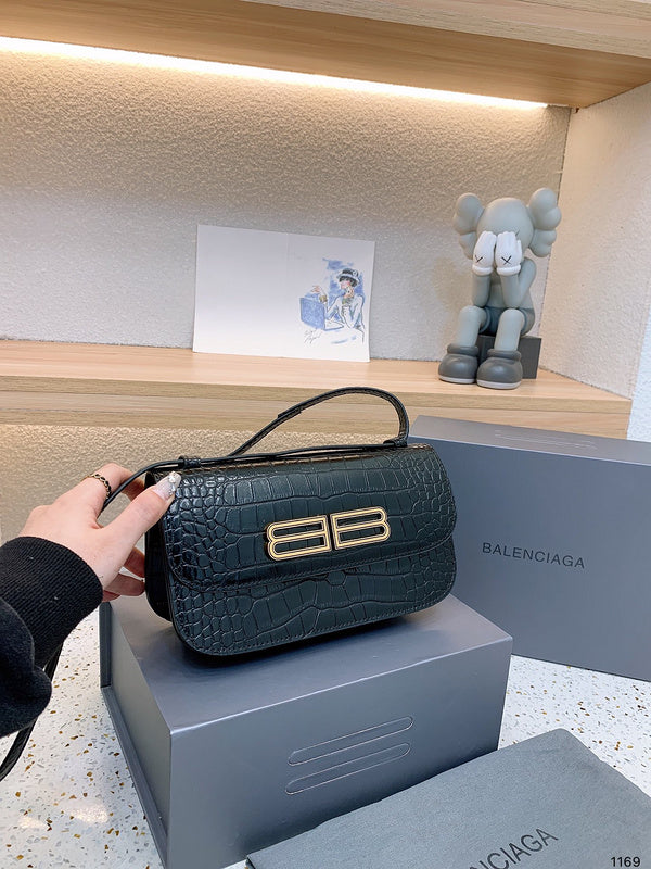Luxe Touch Fashion - BGA Bags - 1610