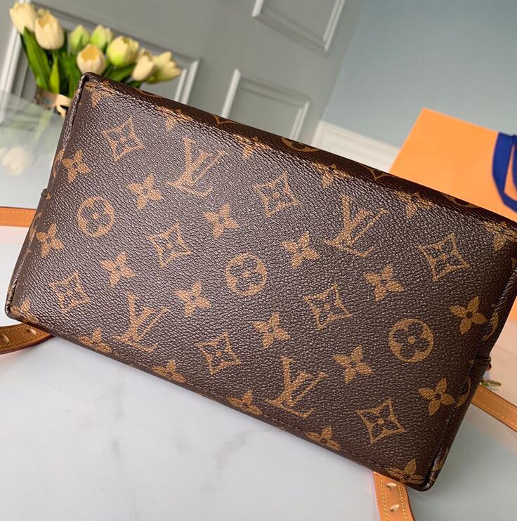 Luxe Touch Bags -   2940